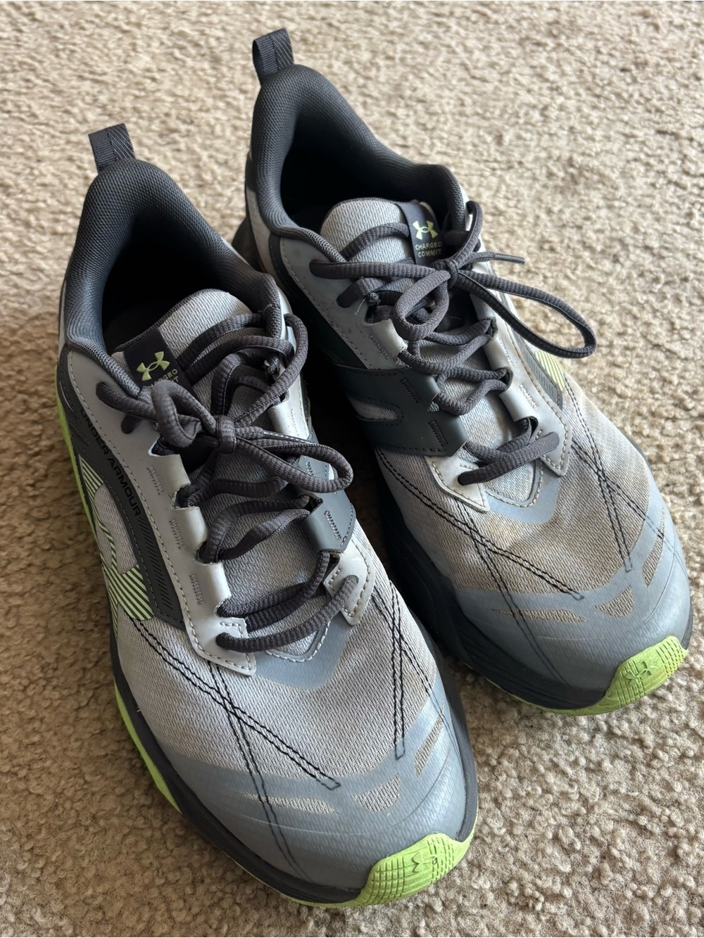 Men's Training Sneakers Size 10 Gray Under Armour Charged Commit TR 5 Running